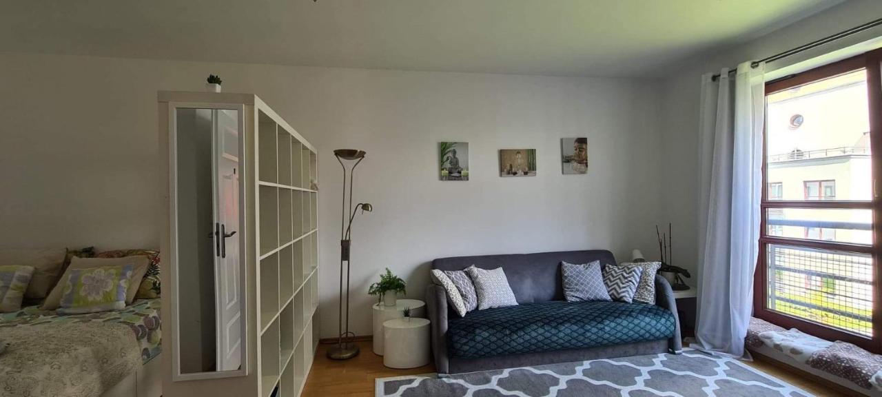Apartament Francuska Pokoje Rooms Varšava Exteriér fotografie